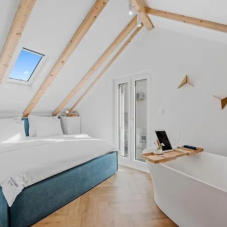 Апартаменты Pearl Of Croatia 4 Sterne Трогир