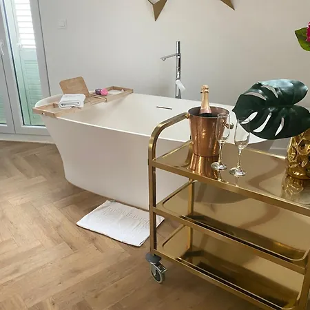 Pearl Of Croatia 4 Sterne Apartament *